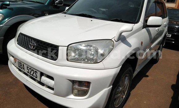 Buy Used Toyota RAV4 White Car in Kampala in Uganda Buy Used Toyota RAV4 White Car in Kampala in Uganda