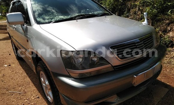 Buy Used Toyota Harrier Silver Car in Kampala in Uganda Buy Used Toyota Harrier Silver Car in Kampala in Uganda