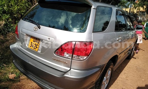 Buy Used Toyota Harrier Silver Car in Kampala in Uganda Buy Used Toyota Harrier Silver Car in Kampala in Uganda