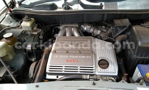 Buy Used Toyota Harrier Silver Car in Kampala in Uganda Buy Used Toyota Harrier Silver Car in Kampala in Uganda