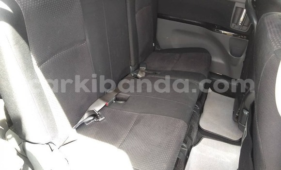 Buy Used Toyota ISis White Car in Kampala in Uganda Buy Used Toyota ISis White Car in Kampala in Uganda