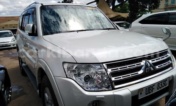 Buy Used Mitsubishi Pajero White Car in Kampala in Uganda Buy Used Mitsubishi Pajero White Car in Kampala in Uganda