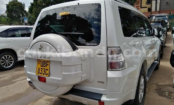 Buy Used Mitsubishi Pajero White Car in Kampala in Uganda Buy Used Mitsubishi Pajero White Car in Kampala in Uganda