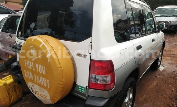 Buy Used Mitsubishi Pajero White Car in Kampala in Uganda Buy Used Mitsubishi Pajero White Car in Kampala in Uganda