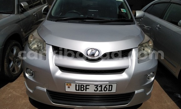 Buy Used Toyota IST Silver Car in Kampala in Uganda Buy Used Toyota IST Silver Car in Kampala in Uganda