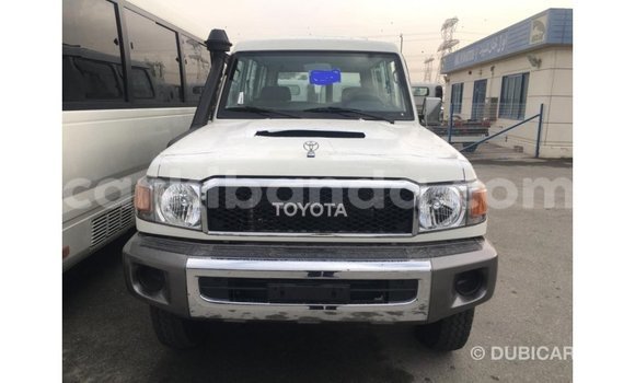 Buy Import Toyota Land Cruiser White Car in Import - Dubai in Uganda Buy Import Toyota Land Cruiser White Car in Import - Dubai in Uganda