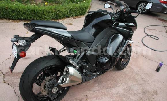 Buy Used Kawasaki Ninja Black Bike in Kampala in Uganda Buy Used Kawasaki Ninja Black Bike in Kampala in Uganda