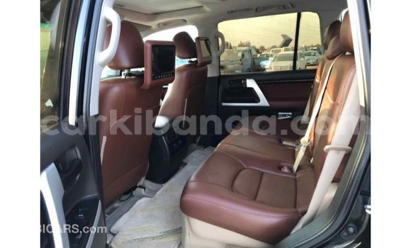 Buy Import Toyota Land Cruiser Black Car in Import - Dubai in Uganda Buy Import Toyota Land Cruiser Black Car in Import - Dubai in Uganda