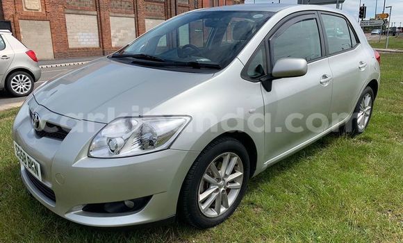 Gura Yakoze Toyota Auris Silver Imodoka i Kampala mu Uganda Gura Yakoze Toyota Auris Silver Imodoka i Kampala mu Uganda