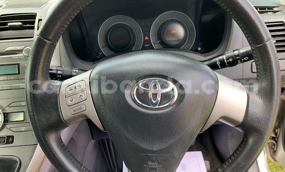 Gura Yakoze Toyota Auris Silver Imodoka i Kampala mu Uganda Gura Yakoze Toyota Auris Silver Imodoka i Kampala mu Uganda