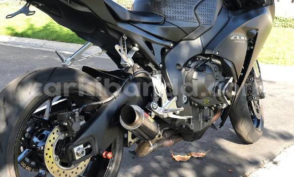 Buy Used Honda CBR 1000 RR Black Bike in Kampala in Uganda Buy Used Honda CBR 1000 RR Black Bike in Kampala in Uganda