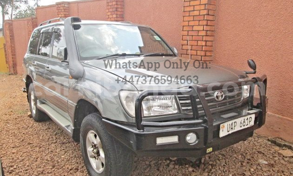 Buy Used Toyota Land Cruiser Prado Silver Car in Kampala in Uganda Buy Used Toyota Land Cruiser Prado Silver Car in Kampala in Uganda