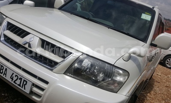 Buy Used Mitsubishi Pajero White Car in Kampala in Uganda Buy Used Mitsubishi Pajero White Car in Kampala in Uganda