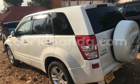 Buy Used Suzuki Escudo White Car in Kampala in Uganda Buy Used Suzuki Escudo White Car in Kampala in Uganda