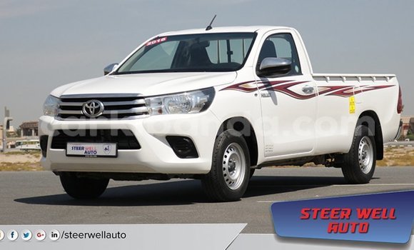 Gura Imported Toyota Hilux White Imodoka i Import - Dubai mu Uganda Gura Imported Toyota Hilux White Imodoka i Import - Dubai mu Uganda
