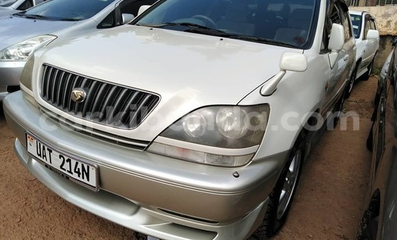 Buy Used Toyota Harrier White Car in Kampala in Uganda Buy Used Toyota Harrier White Car in Kampala in Uganda