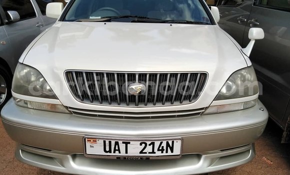 Buy Used Toyota Harrier White Car in Kampala in Uganda Buy Used Toyota Harrier White Car in Kampala in Uganda