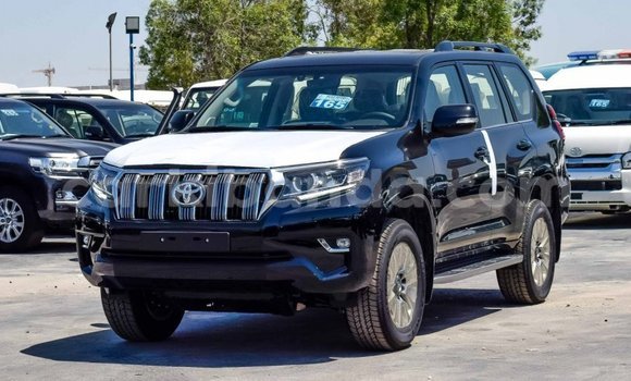 Nunua Mpya Toyota Land Cruiser Prado Nyeusi Gari ndani ya Import - Dubai nchini Uganda Nunua Mpya Toyota Land Cruiser Prado Nyeusi Gari ndani ya Import - Dubai nchini Uganda