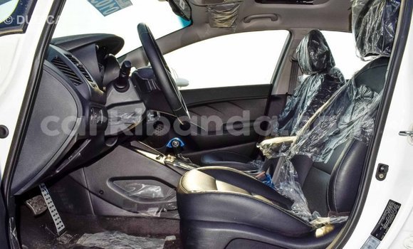 Gura Imported Kia Cerato White Imodoka i Import - Dubai mu Uganda Gura Imported Kia Cerato White Imodoka i Import - Dubai mu Uganda