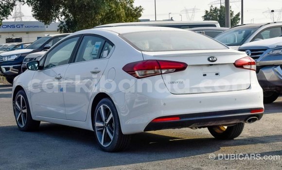 Gura Imported Kia Cerato White Imodoka i Import - Dubai mu Uganda Gura Imported Kia Cerato White Imodoka i Import - Dubai mu Uganda