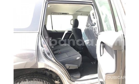 Nunua Imported Toyota Prado Nyingine Gari ndani ya Import - Dubai nchini Uganda Nunua Imported Toyota Prado Nyingine Gari ndani ya Import - Dubai nchini Uganda