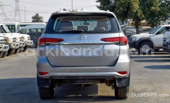 Gura Imported Toyota Fortuner Other Imodoka i Import - Dubai mu Uganda Gura Imported Toyota Fortuner Other Imodoka i Import - Dubai mu Uganda