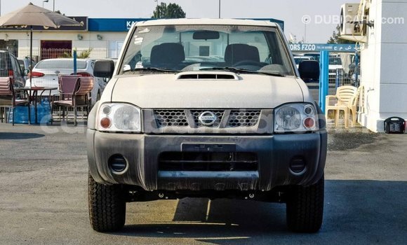 Gura Imported Nissan NP 300 White Imodoka i Import - Dubai mu Uganda Gura Imported Nissan NP 300 White Imodoka i Import - Dubai mu Uganda