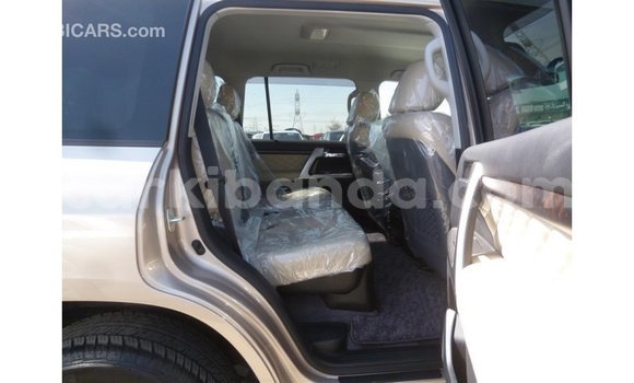 Gura Imported Toyota Land Cruiser Other Imodoka i Import - Dubai mu Uganda Gura Imported Toyota Land Cruiser Other Imodoka i Import - Dubai mu Uganda