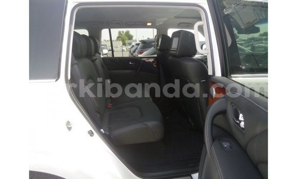 Nunua Imported Infiniti Q Nyeupe Gari ndani ya Import - Dubai nchini Uganda Nunua Imported Infiniti Q Nyeupe Gari ndani ya Import - Dubai nchini Uganda