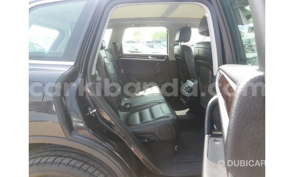 Gura Imported Volkswagen Touareg Black Imodoka i Import - Dubai mu Uganda Gura Imported Volkswagen Touareg Black Imodoka i Import - Dubai mu Uganda