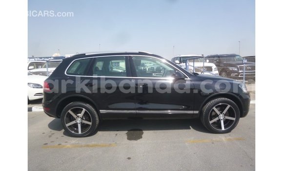 Gura Imported Volkswagen Touareg Black Imodoka i Import - Dubai mu Uganda Gura Imported Volkswagen Touareg Black Imodoka i Import - Dubai mu Uganda