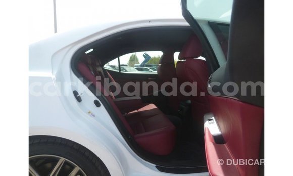 Acheter Import Voiture Lexus IS Blanc à Import - Dubai, Ouganda Acheter Import Voiture Lexus IS Blanc à Import - Dubai, Ouganda