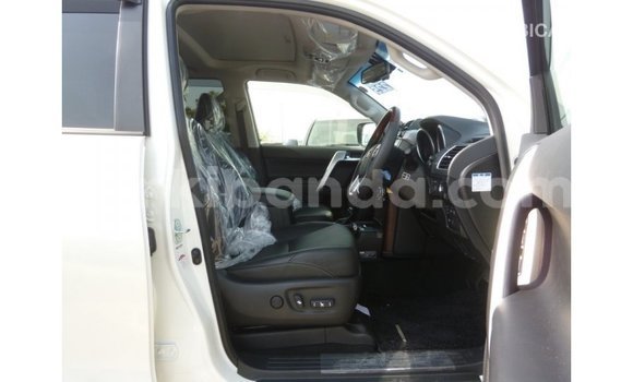Gura Imported Toyota Prado White Imodoka i Import - Dubai mu Uganda Gura Imported Toyota Prado White Imodoka i Import - Dubai mu Uganda