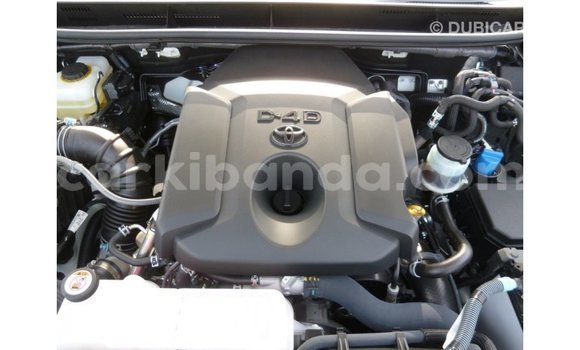 Gura Imported Toyota Prado White Imodoka i Import - Dubai mu Uganda Gura Imported Toyota Prado White Imodoka i Import - Dubai mu Uganda