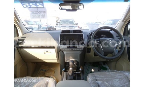 Gura Imported Toyota Prado Black Imodoka i Import - Dubai mu Uganda Gura Imported Toyota Prado Black Imodoka i Import - Dubai mu Uganda