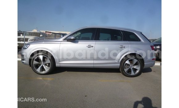 Nunua Imported Audi Q7 Nyingine Gari ndani ya Import - Dubai nchini Uganda Nunua Imported Audi Q7 Nyingine Gari ndani ya Import - Dubai nchini Uganda