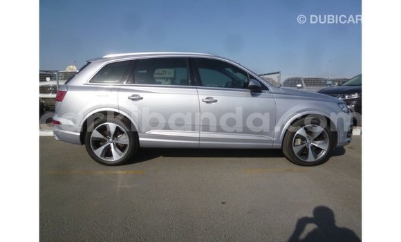 Nunua Imported Audi Q7 Nyingine Gari ndani ya Import - Dubai nchini Uganda Nunua Imported Audi Q7 Nyingine Gari ndani ya Import - Dubai nchini Uganda