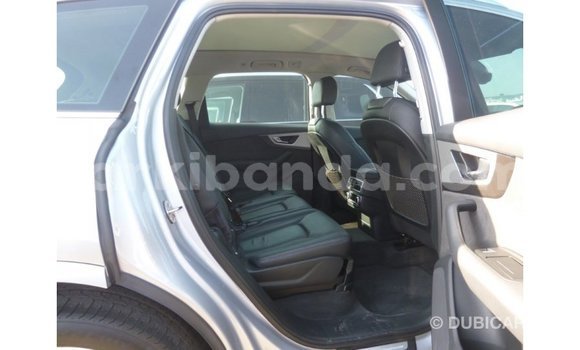 Nunua Imported Audi Q7 Nyingine Gari ndani ya Import - Dubai nchini Uganda Nunua Imported Audi Q7 Nyingine Gari ndani ya Import - Dubai nchini Uganda