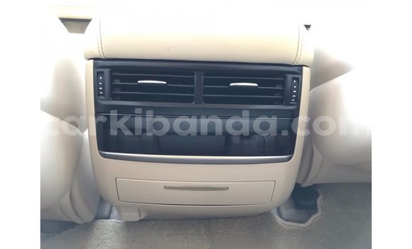 Nunua Imported Lexus LX Bluu Gari ndani ya Import - Dubai nchini Uganda Nunua Imported Lexus LX Bluu Gari ndani ya Import - Dubai nchini Uganda