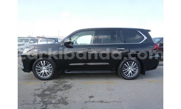 Nunua Imported Lexus LX Nyeusi Gari ndani ya Import - Dubai nchini Uganda Nunua Imported Lexus LX Nyeusi Gari ndani ya Import - Dubai nchini Uganda