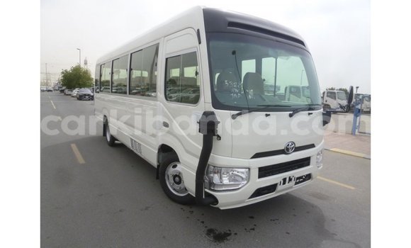 Gura Imported Toyota Coaster White Imodoka i Import - Dubai mu Uganda Gura Imported Toyota Coaster White Imodoka i Import - Dubai mu Uganda