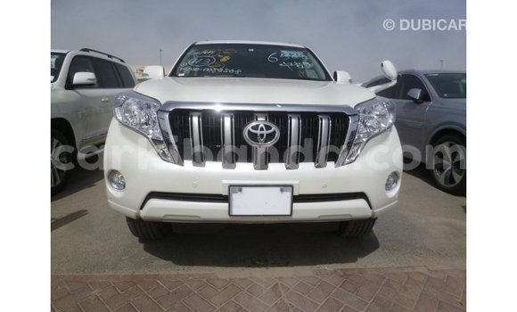 Nunua Imported Toyota Prado Nyeupe Gari ndani ya Import - Dubai nchini Uganda Nunua Imported Toyota Prado Nyeupe Gari ndani ya Import - Dubai nchini Uganda