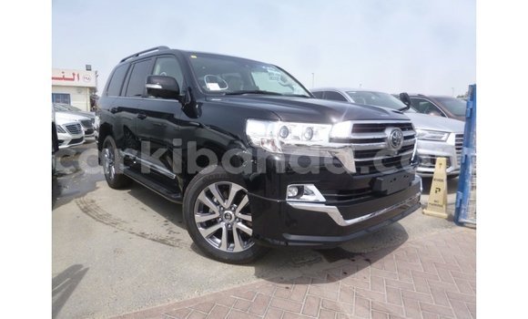 Acheter Import Voiture Toyota Land Cruiser Noir à Import - Dubai, Ouganda Acheter Import Voiture Toyota Land Cruiser Noir à Import - Dubai, Ouganda