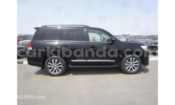 Acheter Import Voiture Toyota Land Cruiser Noir à Import - Dubai, Ouganda Acheter Import Voiture Toyota Land Cruiser Noir à Import - Dubai, Ouganda