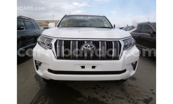 Nunua Imported Toyota Prado Nyeupe Gari ndani ya Import - Dubai nchini Uganda Nunua Imported Toyota Prado Nyeupe Gari ndani ya Import - Dubai nchini Uganda