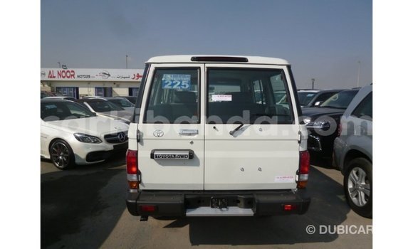 Buy Import Toyota Land Cruiser White Car in Import - Dubai in Uganda Buy Import Toyota Land Cruiser White Car in Import - Dubai in Uganda