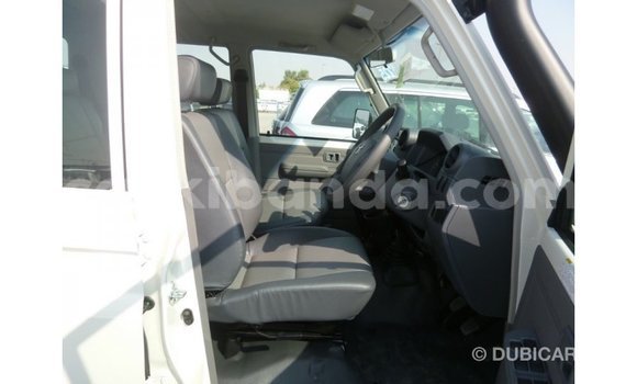 Buy Import Toyota Land Cruiser White Car in Import - Dubai in Uganda Buy Import Toyota Land Cruiser White Car in Import - Dubai in Uganda