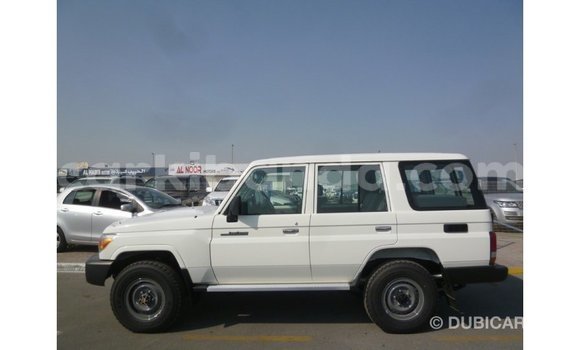 Buy Import Toyota Land Cruiser White Car in Import - Dubai in Uganda Buy Import Toyota Land Cruiser White Car in Import - Dubai in Uganda