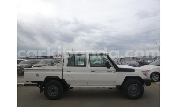 Buy Import Toyota Land Cruiser White Car in Import - Dubai in Uganda Buy Import Toyota Land Cruiser White Car in Import - Dubai in Uganda