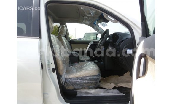 Gura Imported Toyota Prado White Imodoka i Import - Dubai mu Uganda Gura Imported Toyota Prado White Imodoka i Import - Dubai mu Uganda